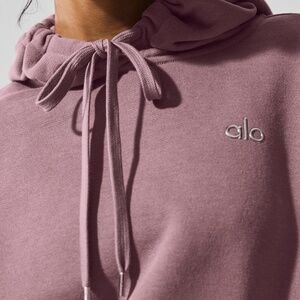 Alo Yoga Accolade Hoodie – Smokey Quartz – XS